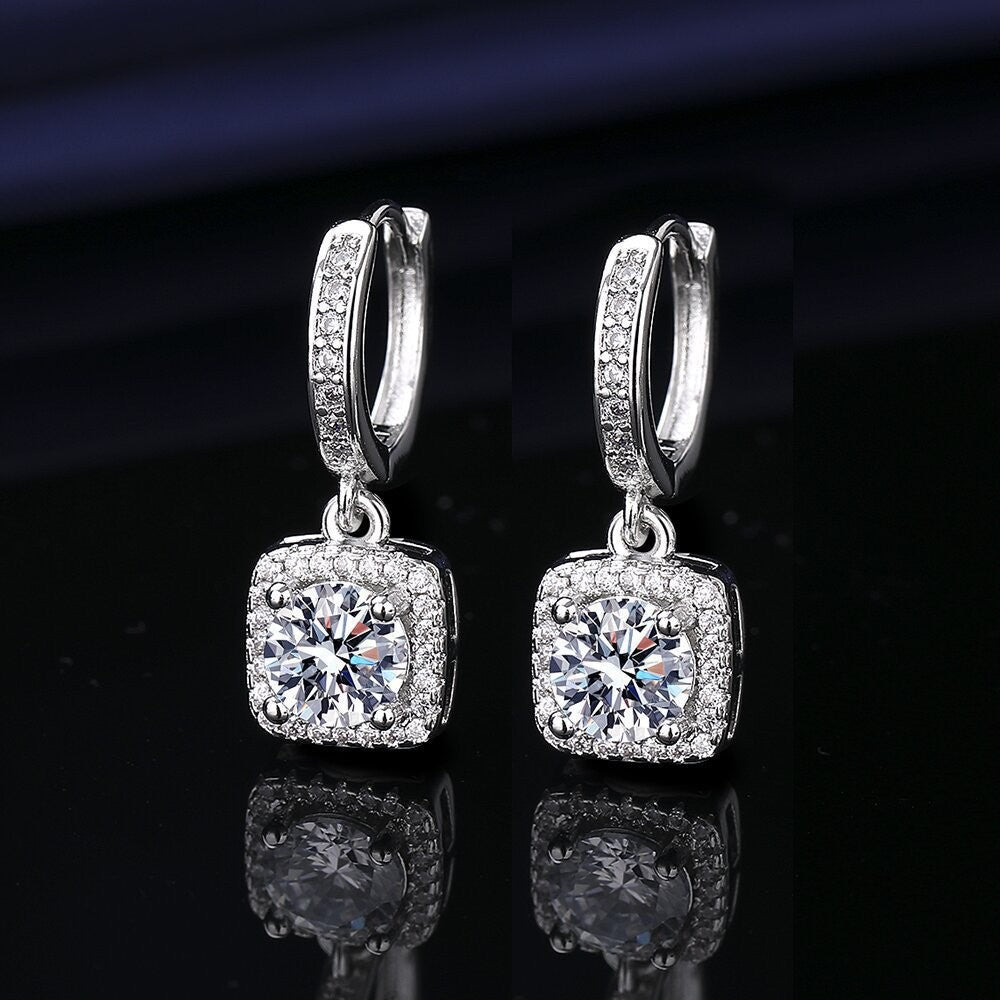 Heart-shaped Six-claw Inlaid Zircon Earrings