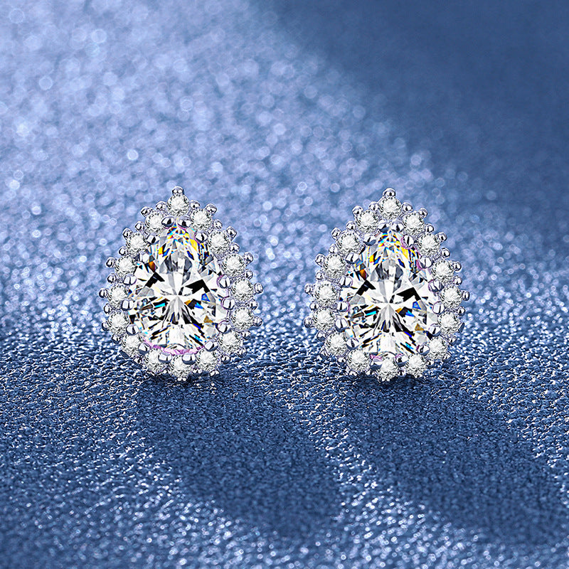 Heart-shaped Six-claw Inlaid Zircon Earrings