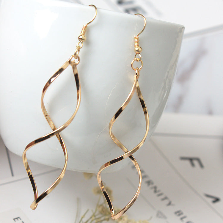 Wavy spiral cross curved earrings