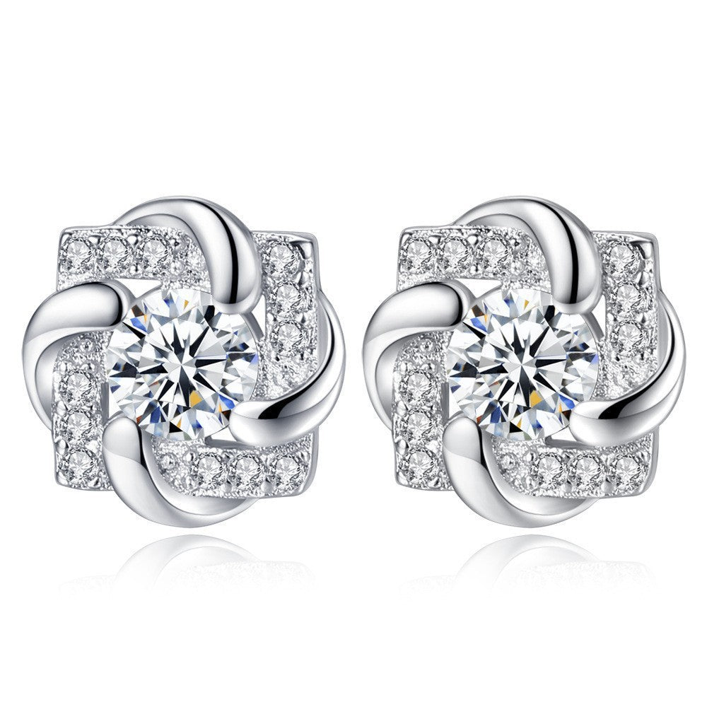 Heart-shaped Six-claw Inlaid Zircon Earrings
