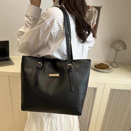 Simple Large Capacity Women's Retro Fashion Shoulder Bag